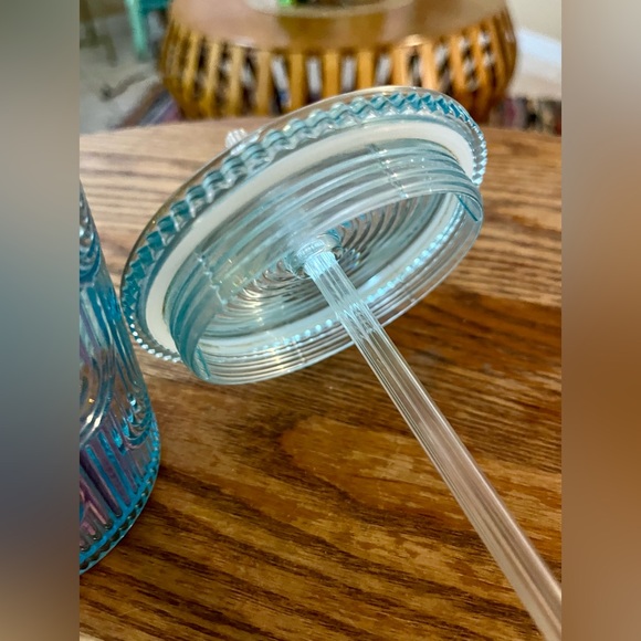 Rare 2022 Starbucks Iridescent Mermaid Scale Tumbler - 24 oz Venti - Picture 5 of 7